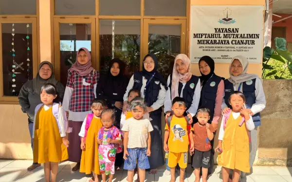 Kunjungan Mahasiswa KKN 196 ke PAUD Miftahul Muta'alimin
