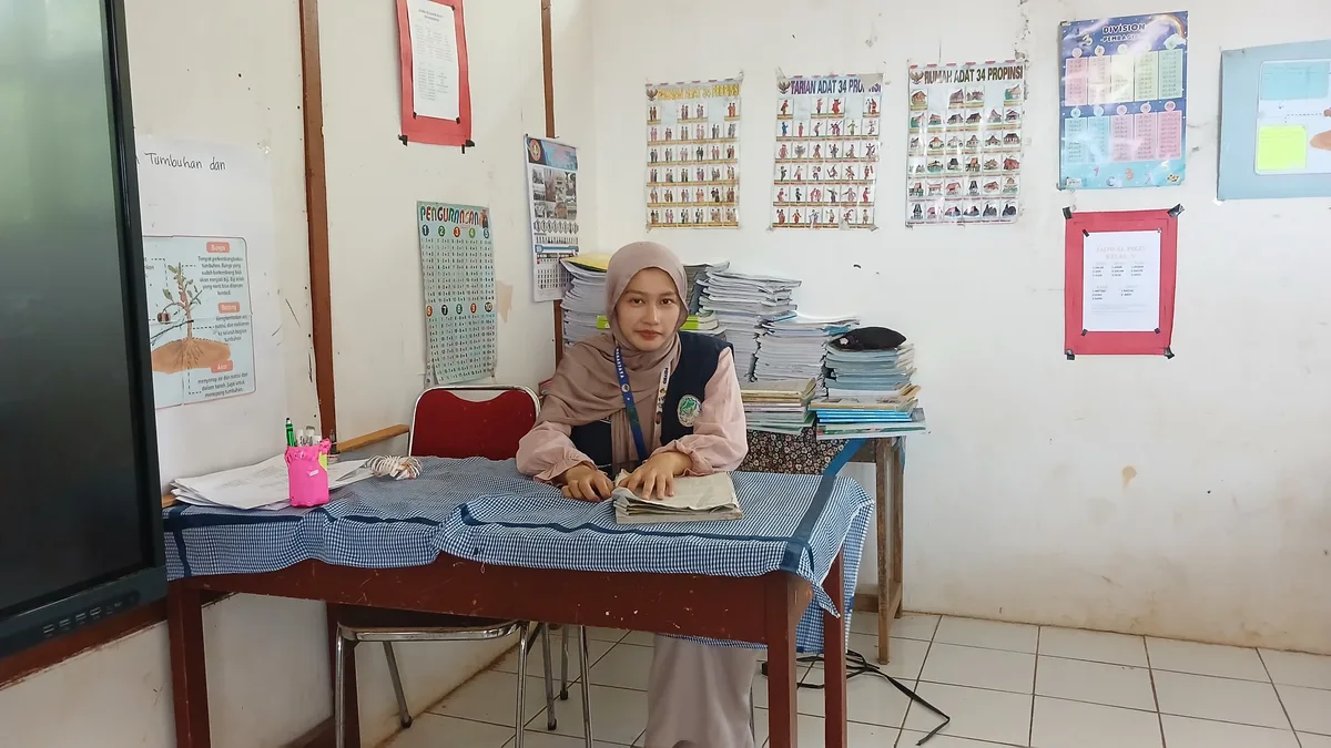 Kegiatan Mengajar di SDN Pasir Banen 5