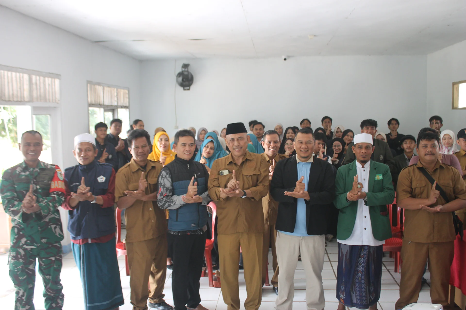 Foto Bersama Sesi Penutup