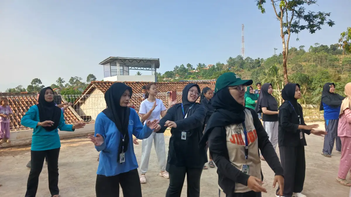 Dokumentasi Senam Pagi Bersama Warga 6